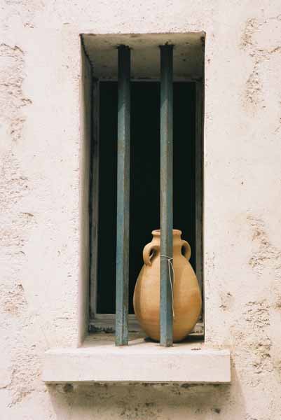 Walls and Windows 200