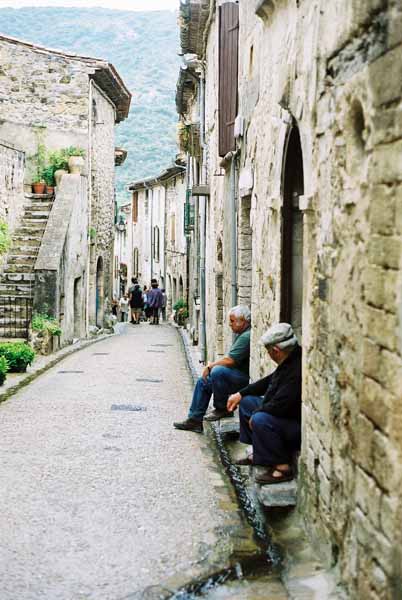 Streetsand Passages 312