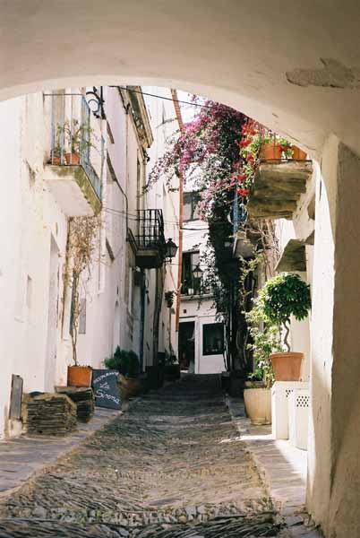 Streets and Passages 325