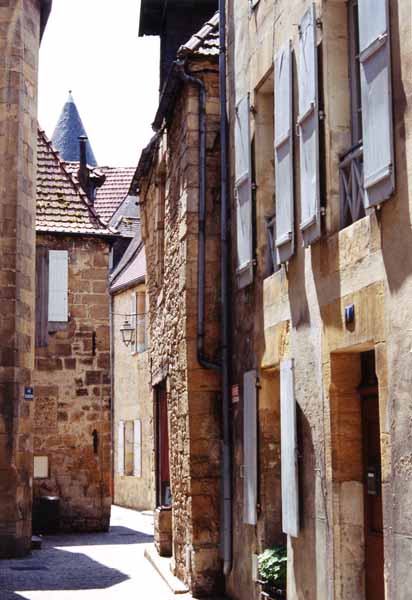 Streets and Passages 339